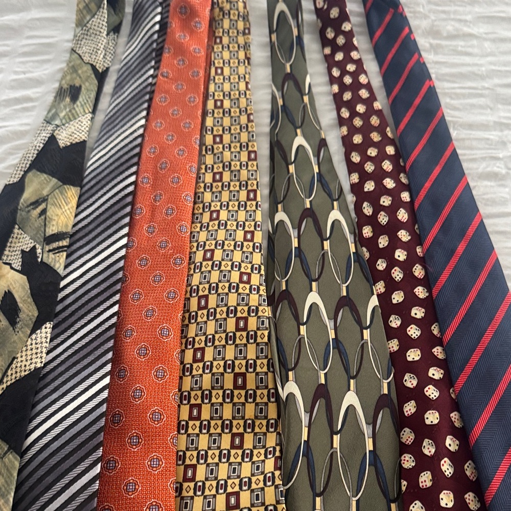 Assorted Patterned Ties Set Lot 7 - image 1